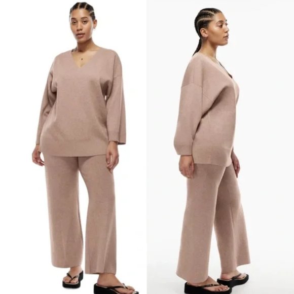 (A) Aritzia Wilfred Free Souvenir Sweater and Pant Set - Picture 1 of 10